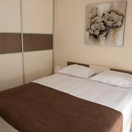 South Bay Luxury * Varna