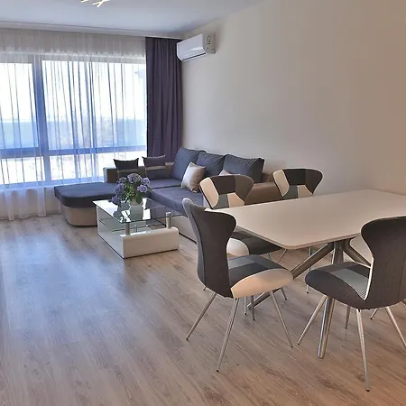 South Bay Luxury * Varna