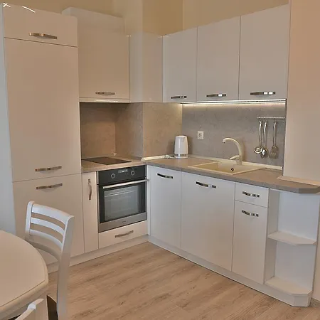 South Bay Luxury * Varna