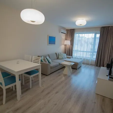South Bay Luxury شقة