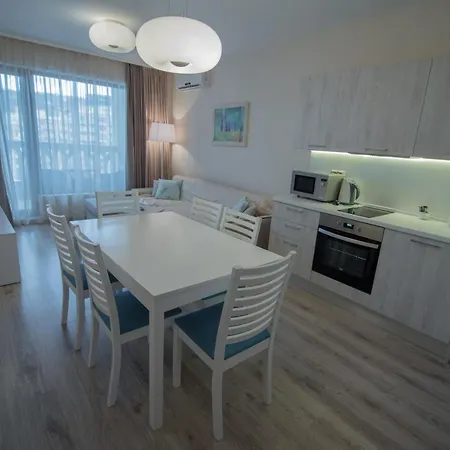 South Bay Luxury * Varna