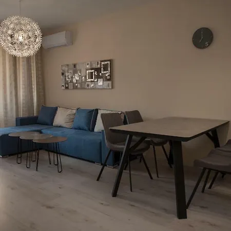 South Bay Luxury *