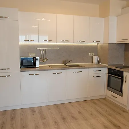 South Bay Luxury Apartmán