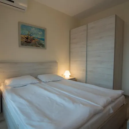 South Bay Luxury Apartmán