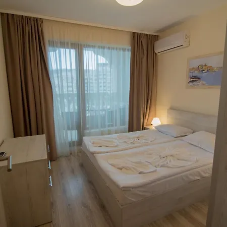 South Bay Luxury Apartmán
